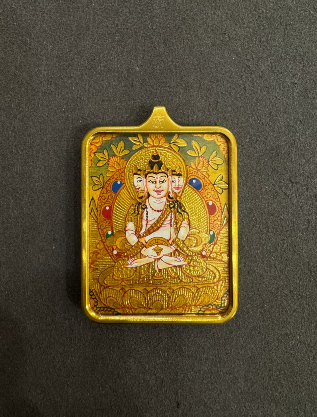 Mahavairocana Thangka Hand-Painted Tibet 4.5cm*3.5cm
